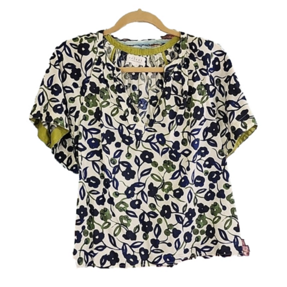 Velvet by Graham & Spencer Tops - VELVET by Graham & Spencer floral top size S